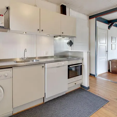 Ahnandia - 500m From The Sea By Interhome
